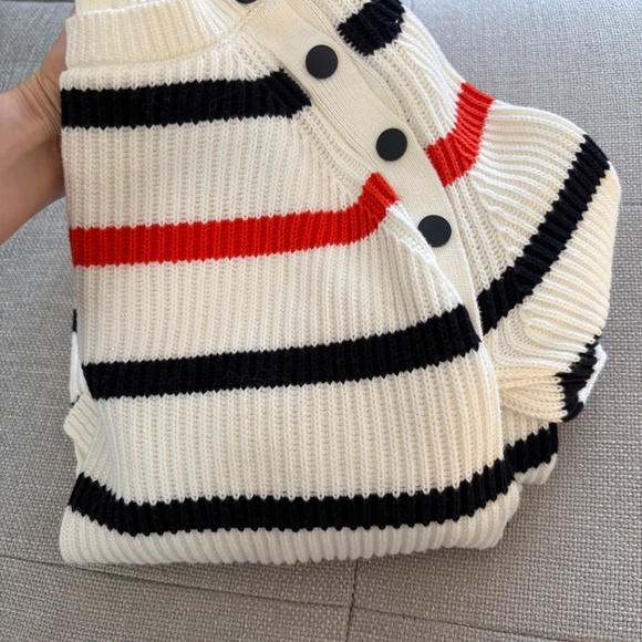 OUI sweater. ( like new!!!). 45$ Size US8 - Picture 12 of 12